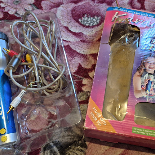 Karaoke pop star microphone - pop,